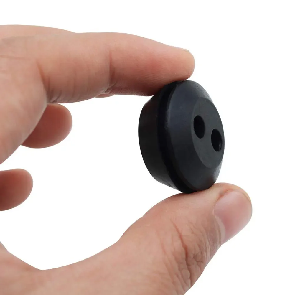 Zbiornik paliwa Gumowy przelot – Outdoor Power Grommet recenzja i cena